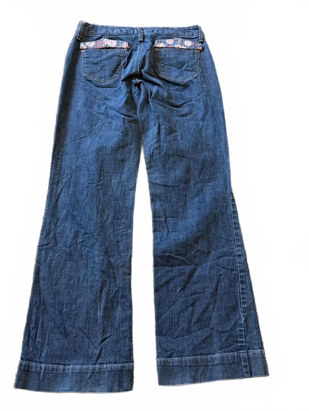 Levi’s Jeans Women’s Medium Dark Wash Flare Bootcut Denim Stretch size 6 - Picture 3 of 9
